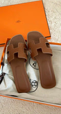 Claquette hermes camel