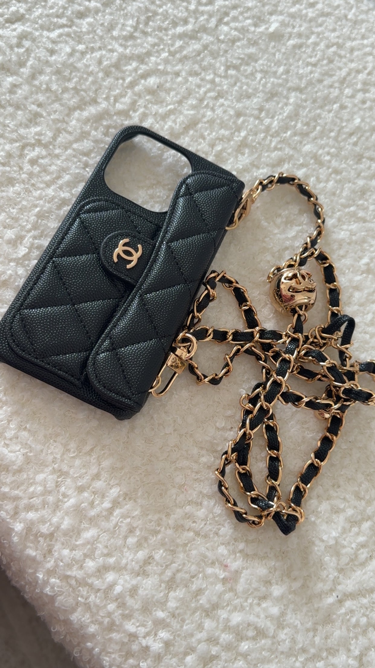 Coque Chanel 14 pro